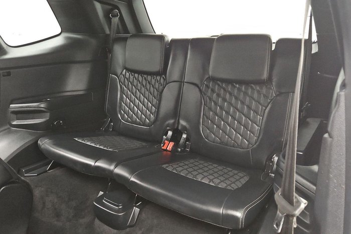 2023 Ford Everest Platinum