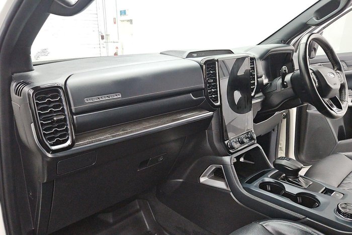 2023 Ford Everest Platinum