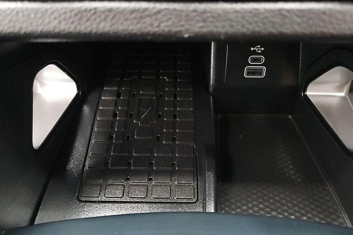 2023 Ford Everest Platinum