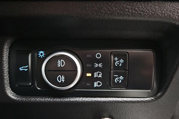 2023 Ford Everest Platinum