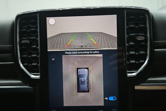 2023 Ford Everest Platinum