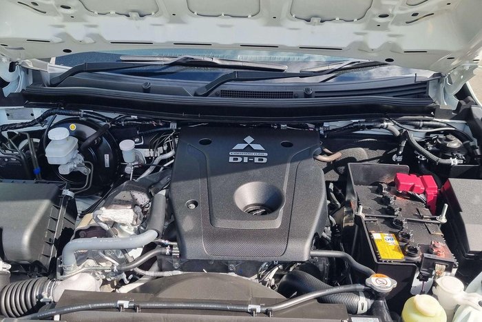 2023 Mitsubishi Triton GLX