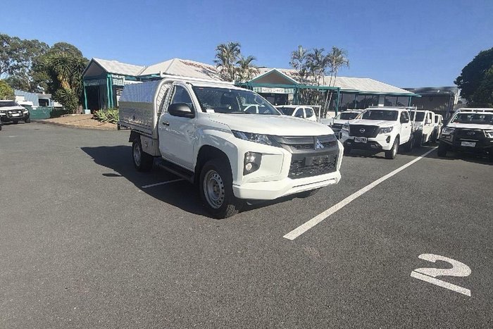 2023 Mitsubishi Triton GLX