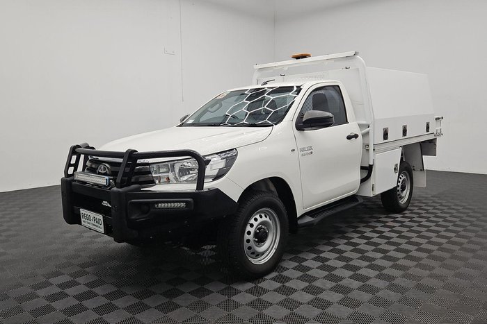 2019 Toyota Hilux SR