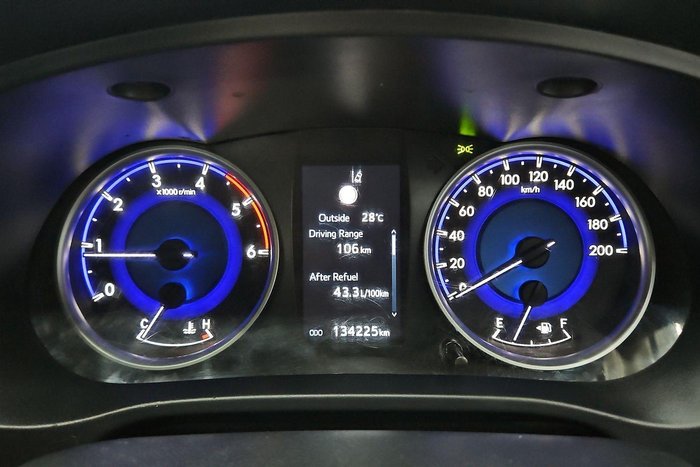 2019 Toyota Hilux SR