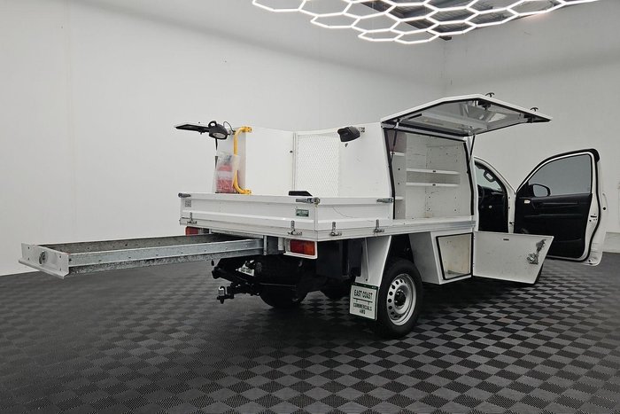 2019 Toyota Hilux SR