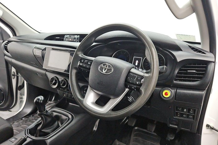 2019 Toyota Hilux SR