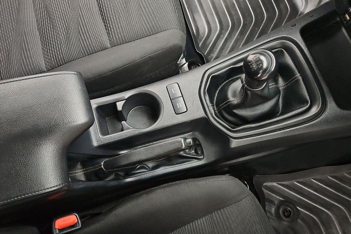 2019 Toyota Hilux SR