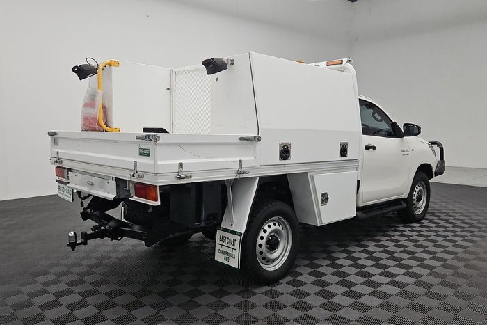 2019 Toyota Hilux SR