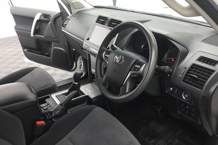 2022 Toyota Landcruiser Prado GX