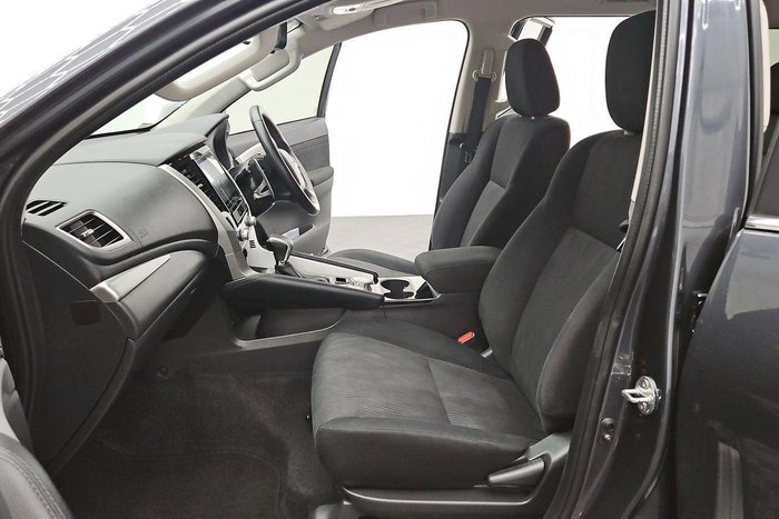 2023 Mitsubishi Pajero Sport GLS