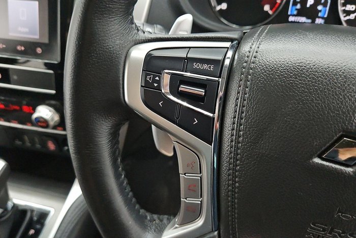 2023 Mitsubishi Pajero Sport GLS