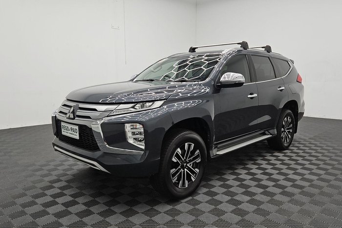 2023 Mitsubishi Pajero Sport GLS