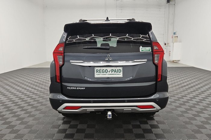 2023 Mitsubishi Pajero Sport GLS