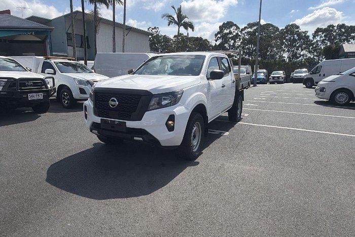 2022 Nissan Navara SL