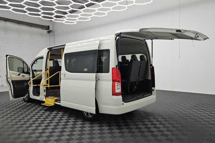 2020 Toyota Hiace Commuter GL