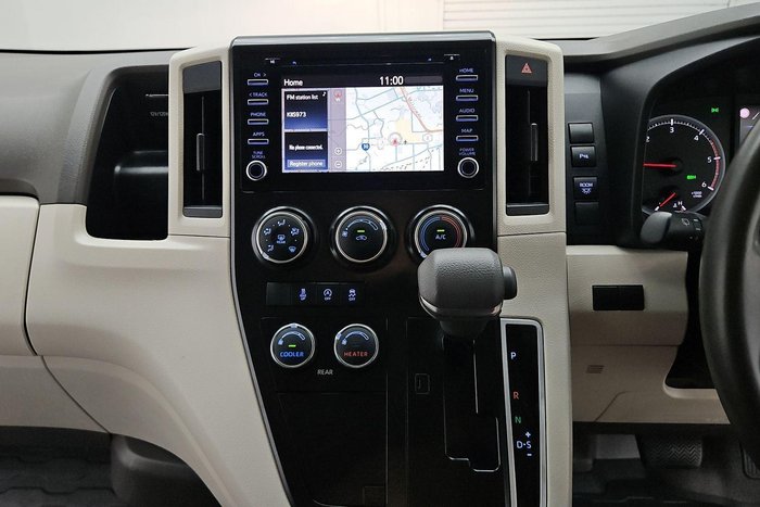 2020 Toyota Hiace Commuter GL