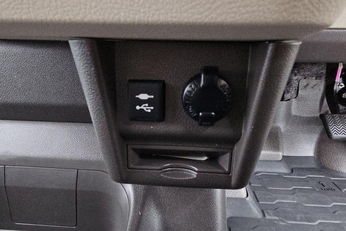 2020 Toyota Hiace Commuter GL