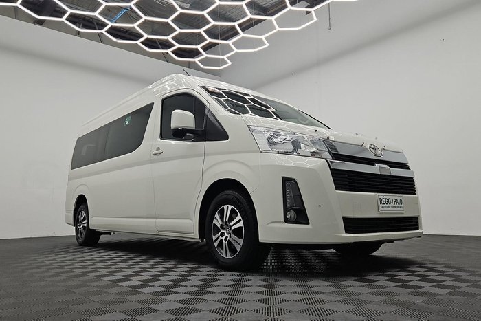 2020 Toyota Hiace Commuter GL