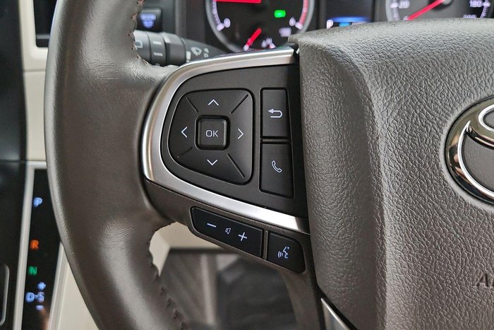 2020 Toyota Hiace Commuter GL