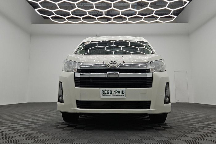 2020 Toyota Hiace Commuter GL