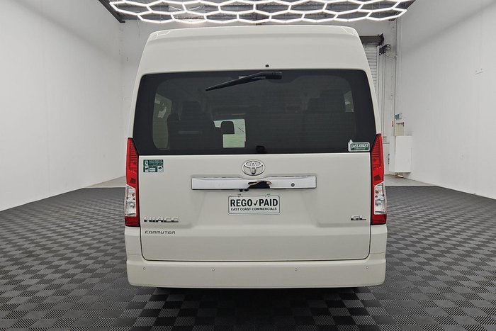 2020 Toyota Hiace Commuter GL