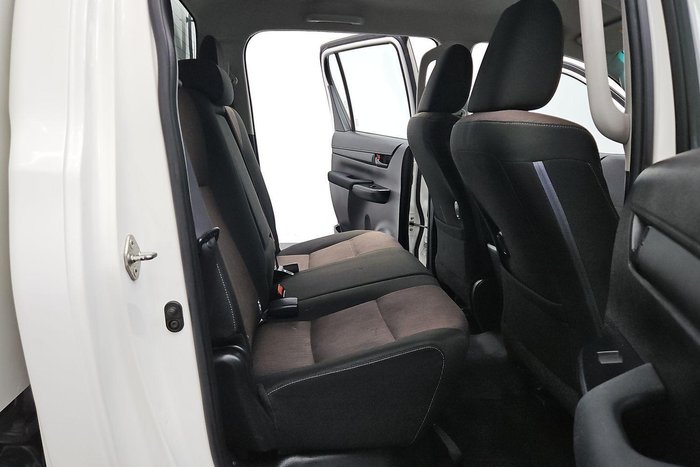 2018 Toyota Hilux SR