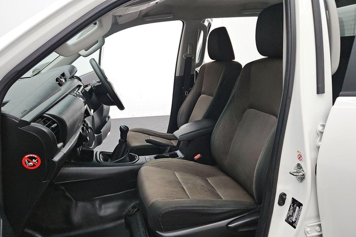 2018 Toyota Hilux SR