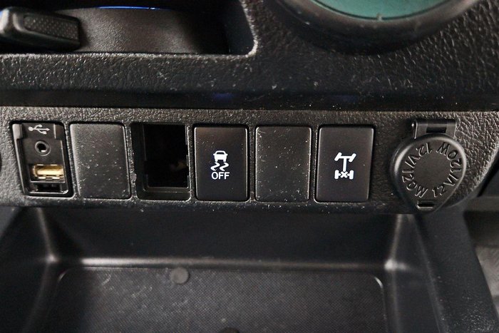 2018 Toyota Hilux SR