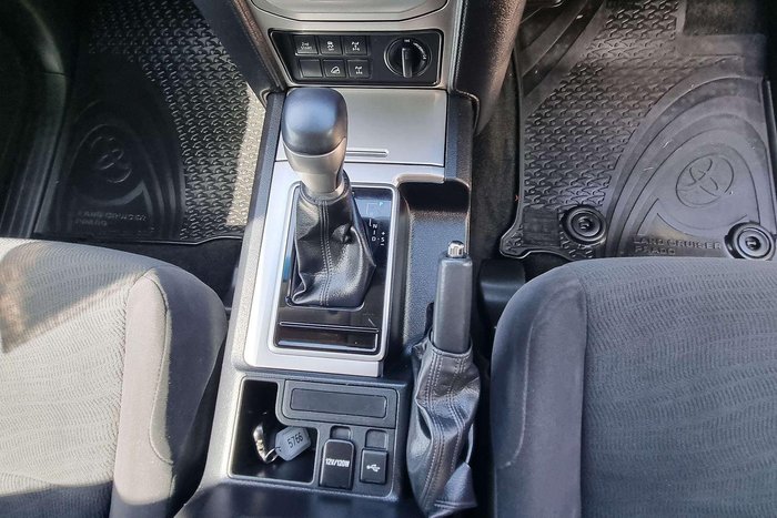 2023 Toyota Landcruiser Prado GXL