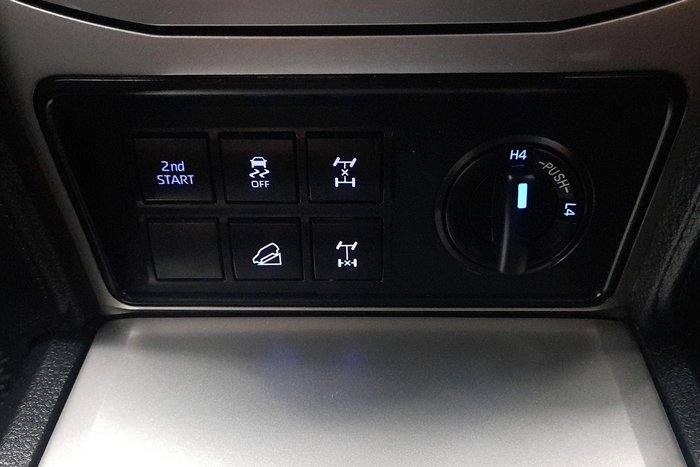 2023 Toyota Landcruiser Prado GXL