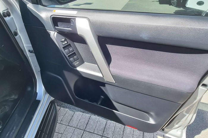 2023 Toyota Landcruiser Prado GXL