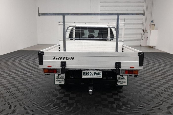 2022 Mitsubishi Triton GLX