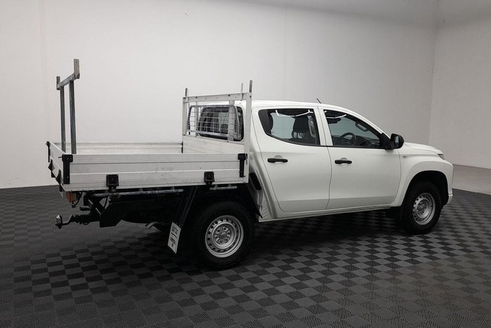 2022 Mitsubishi Triton GLX