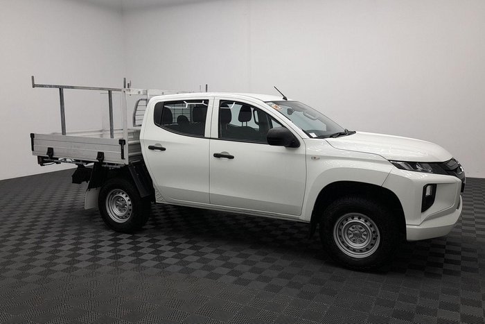 2022 Mitsubishi Triton GLX