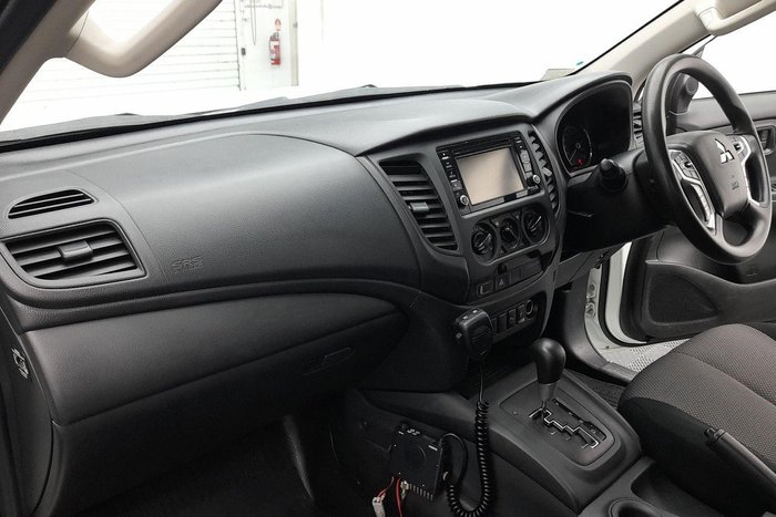 2022 Mitsubishi Triton GLX