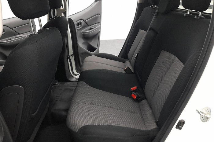 2022 Mitsubishi Triton GLX