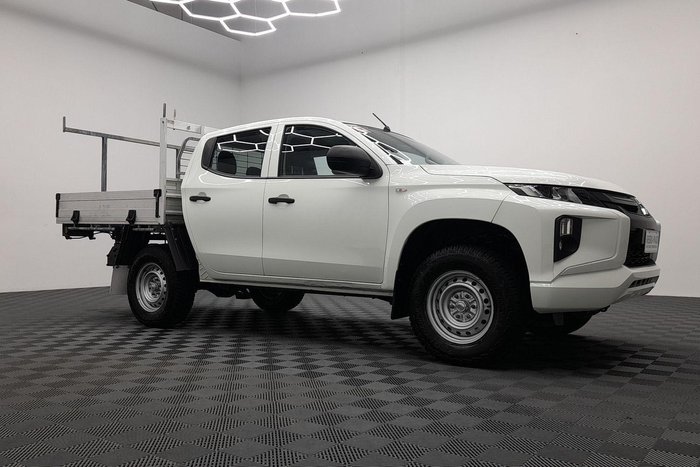 2022 Mitsubishi Triton GLX