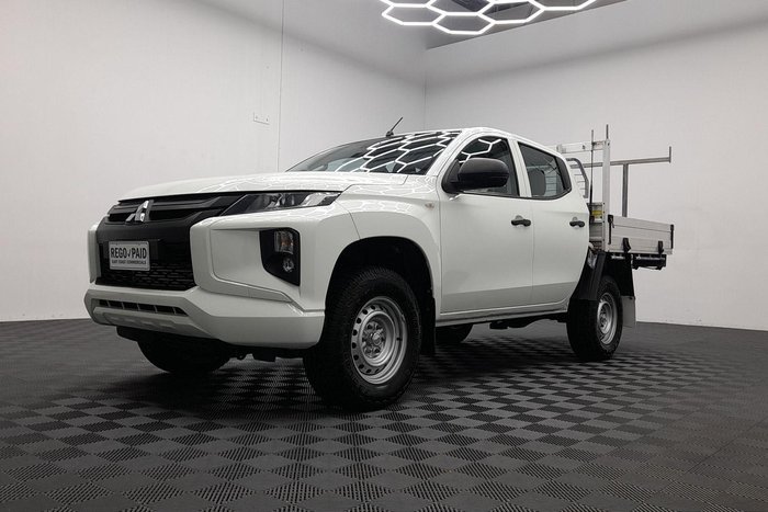 2022 Mitsubishi Triton GLX