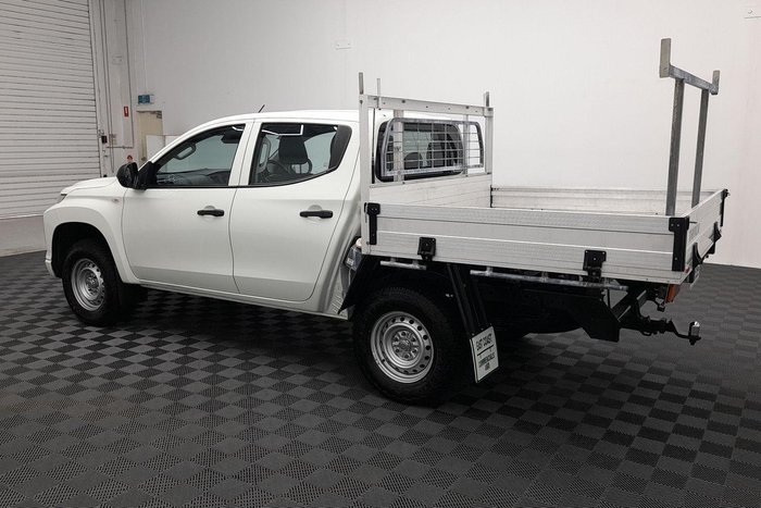 2022 Mitsubishi Triton GLX