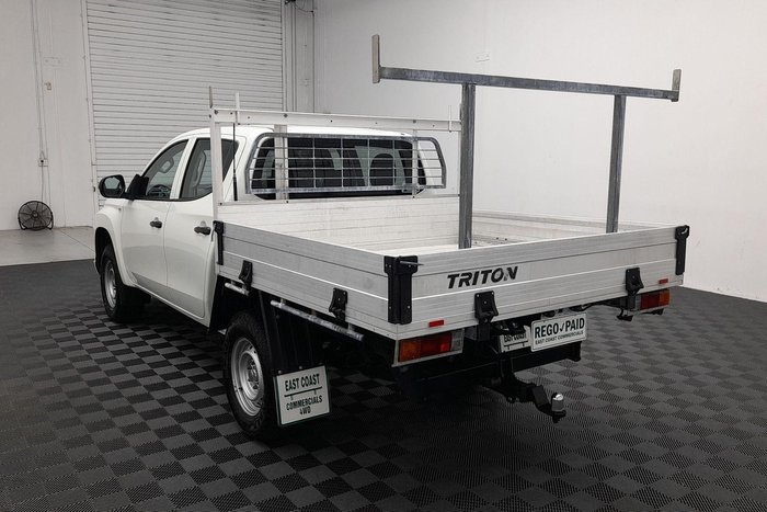 2022 Mitsubishi Triton GLX