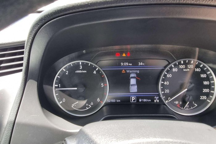 2021 Nissan Navara SL