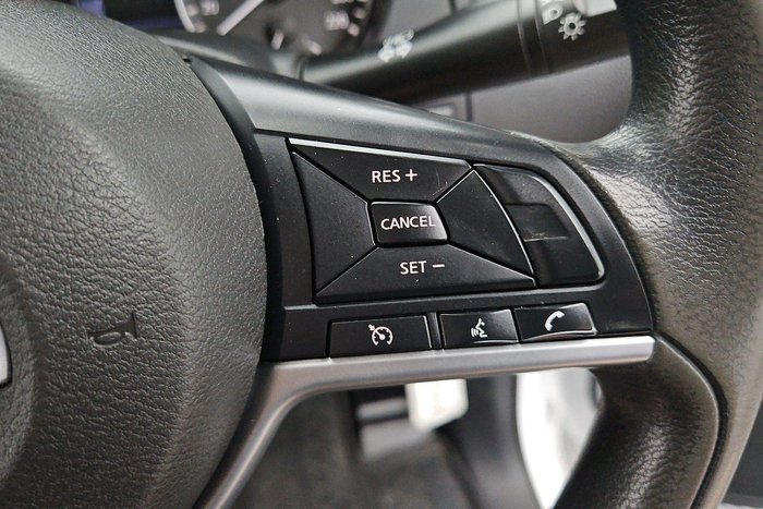 2021 Nissan Navara SL