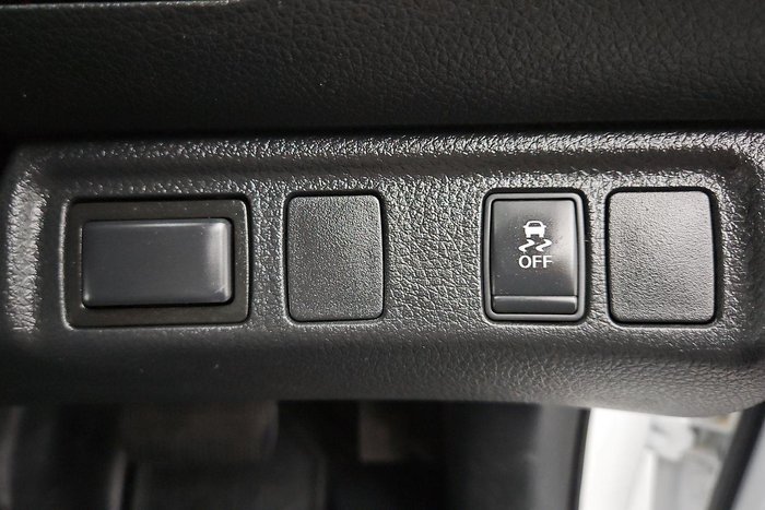 2021 Nissan Navara SL