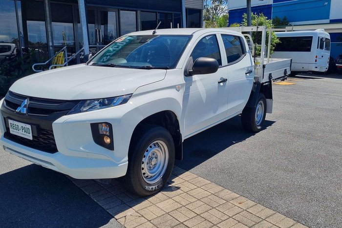2022 Mitsubishi Triton GLX