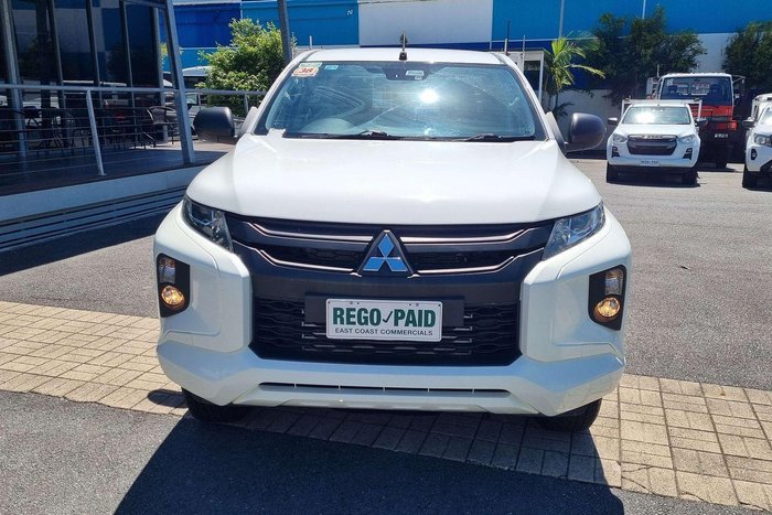 2022 Mitsubishi Triton GLX