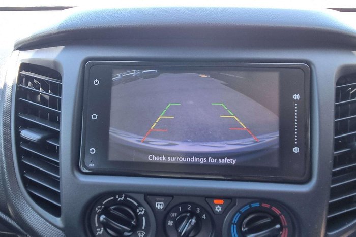 2022 Mitsubishi Triton GLX