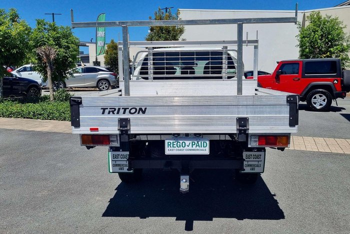 2022 Mitsubishi Triton GLX