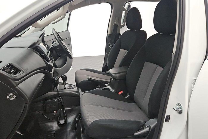 2022 Mitsubishi Triton GLX