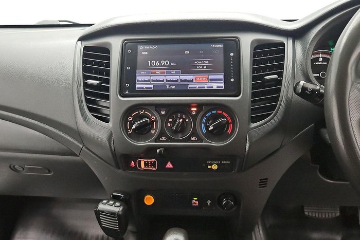 2022 Mitsubishi Triton GLX